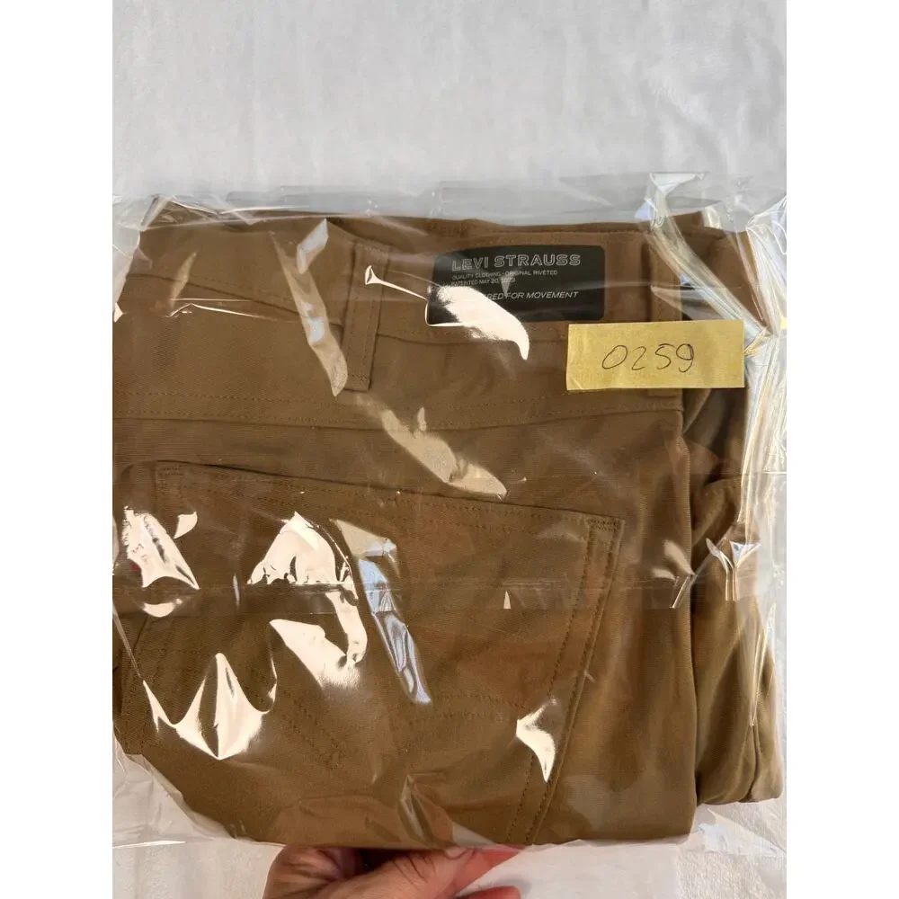 Levi’s 511 Slim Fit Engineered For Movement Pants Men’s W38 L30 Brown Chino